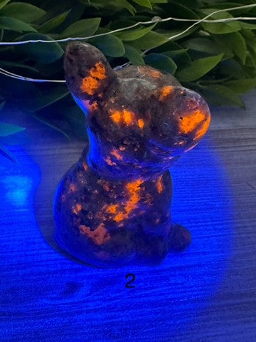 Yooperlite French Bulldog Carvings